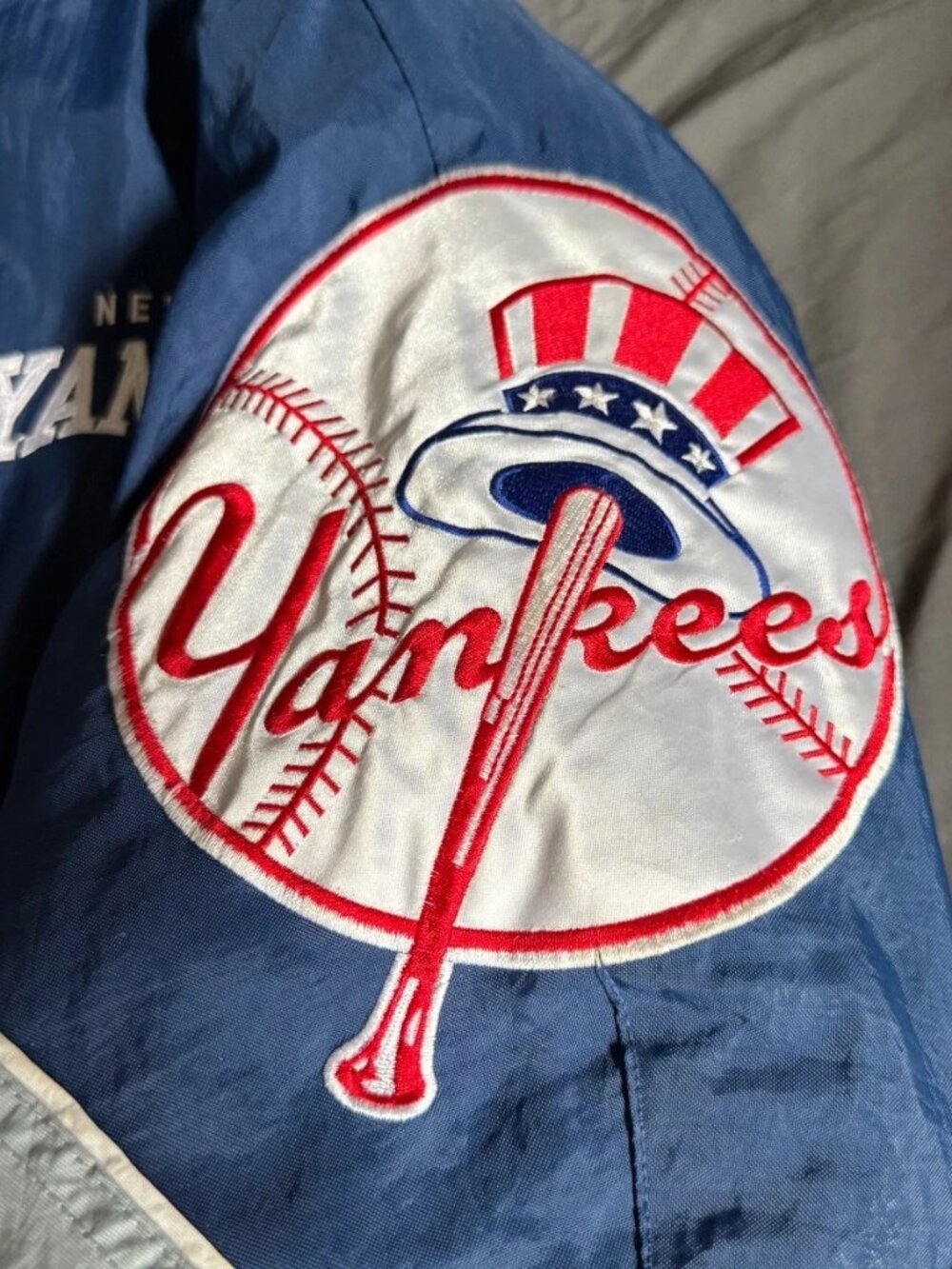 New York Knicks x Yankees Starter Jacket Medium - Picture 12 of 16